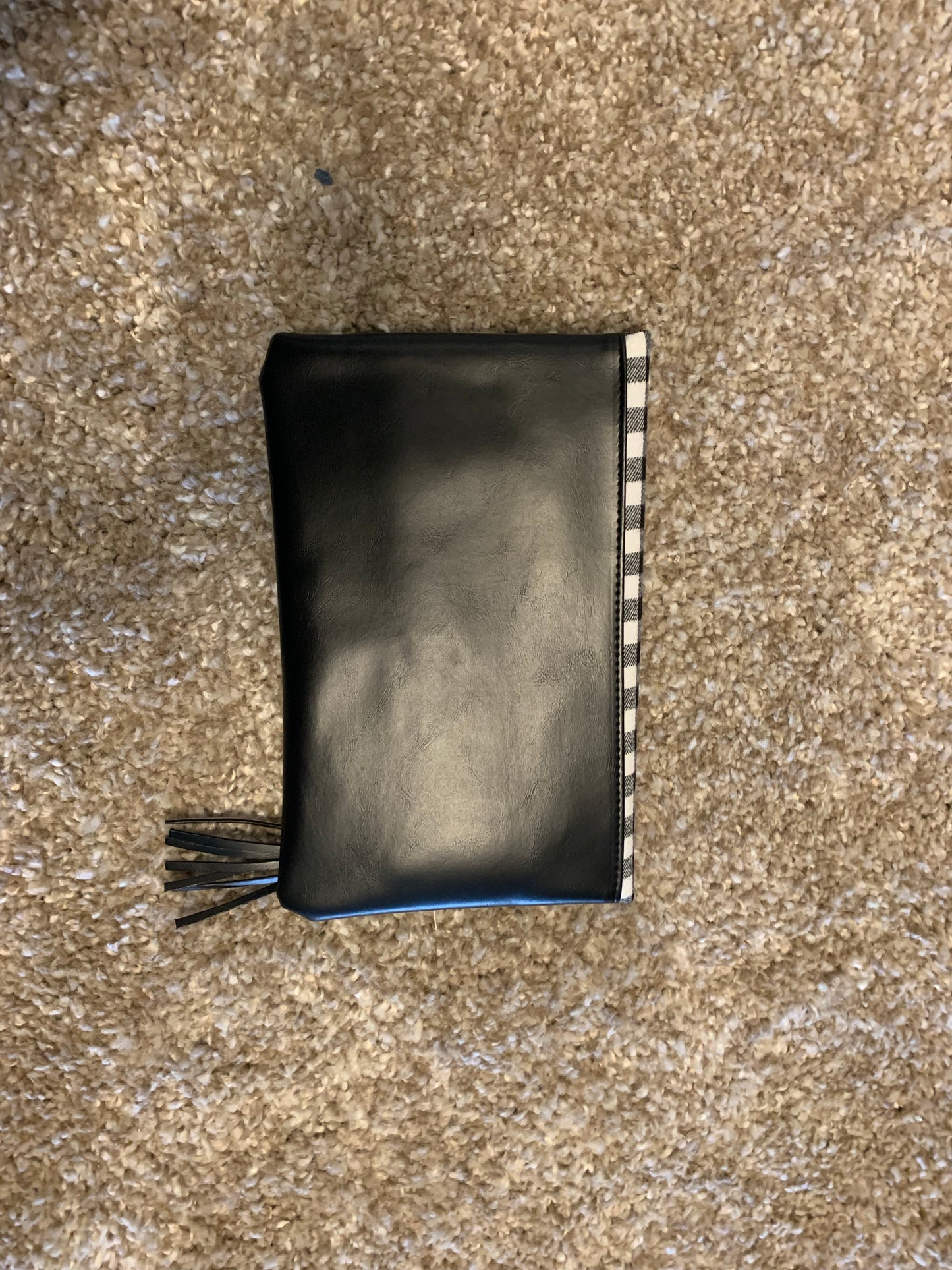 Black-White Buffalo Check Clutch