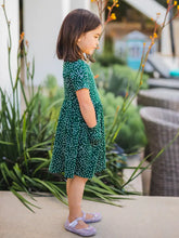 Load image into Gallery viewer, Girls Dot Pocket Dress - Green
