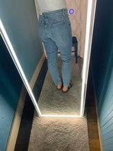 Load image into Gallery viewer, Carlie High Waisted Relaxed Judy Blue Jean

