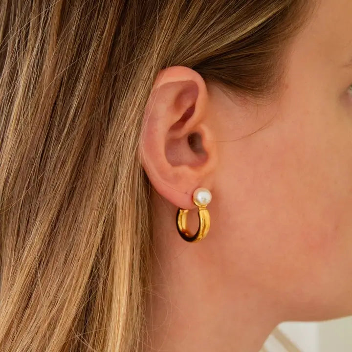 Shelby Pearl Earrings - Gold