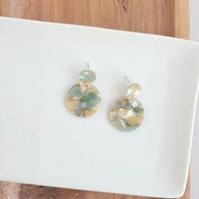 Load image into Gallery viewer, Addy Earring - Blonde/Sage
