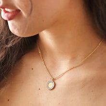 Load image into Gallery viewer, Gold Crystal Pendant Necklace
