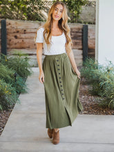 Load image into Gallery viewer, Reed Pleated Midi Skirt
