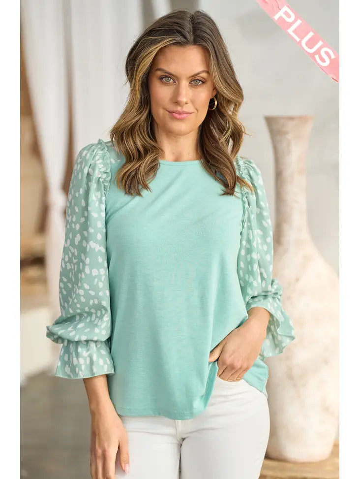 Sage Dotted Leave Blouse - Curvy