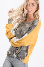 Load image into Gallery viewer, Colorblock Tunic - Camo
