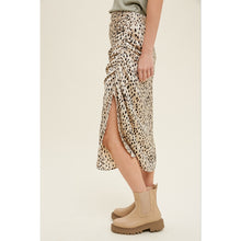 Load image into Gallery viewer, Cheetah Lovin Skirt - Taupe
