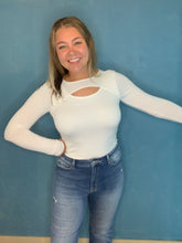 Load image into Gallery viewer, White Ribbed Long Sleeve Bodysuit
