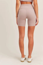 Load image into Gallery viewer, Iris Essential High-waist Shorts
